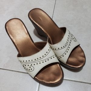 CLN white wedges with bronze studs